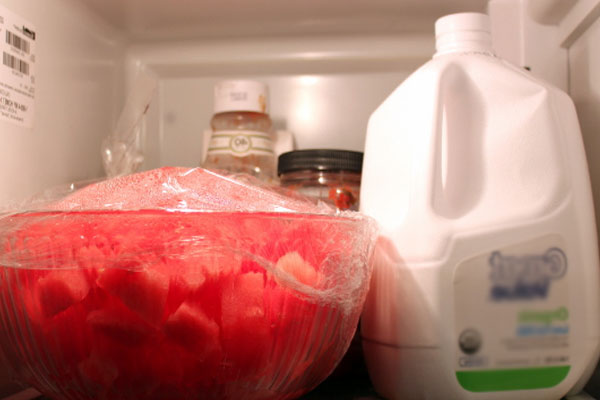 Портится ли арбуз в холодильнике